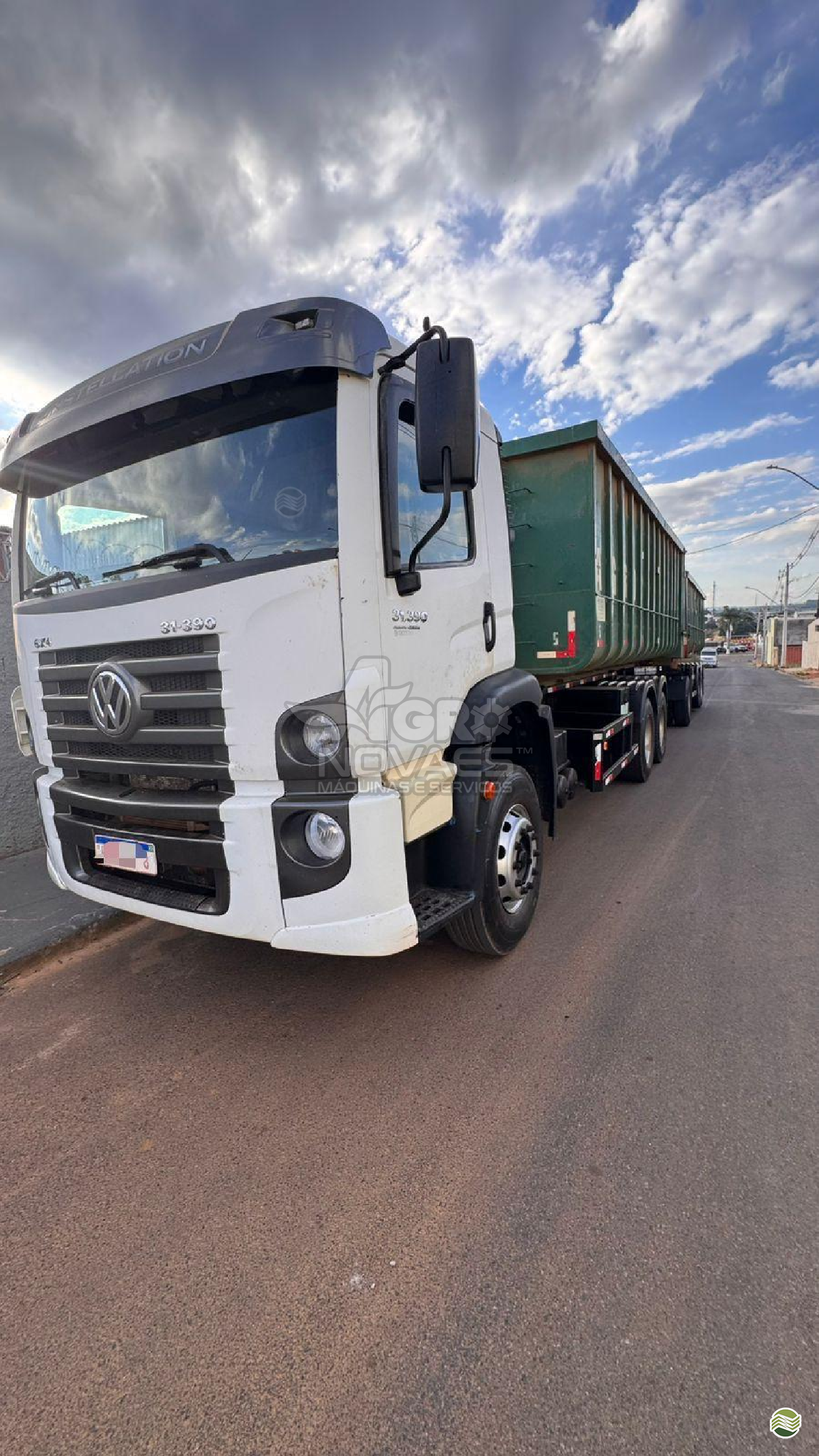 CAMINHAO VOLKSWAGEN VW 31390 Roll ON OFF Truck 6x4 Agro Novaes Máquinas Agrícolas FERNANDOPOLIS SÃO PAULO SP